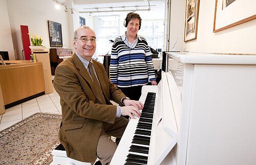Silent_Vario_Elektronische_Stummschlatung_in_Piano_bei_Pianohaus_H._van_Bremen_Dortmund_01.jpg