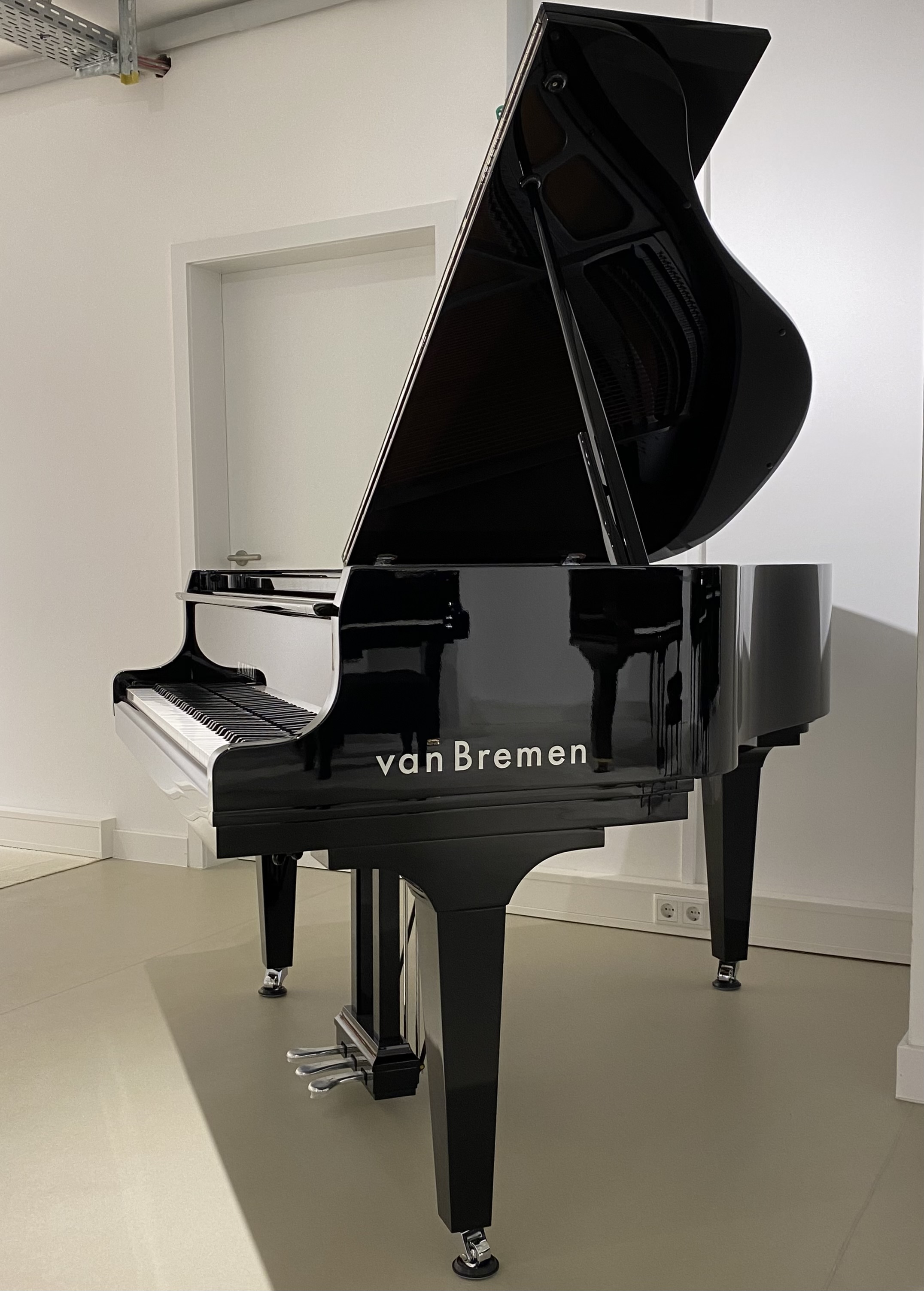 Kawai GL 10 Silver